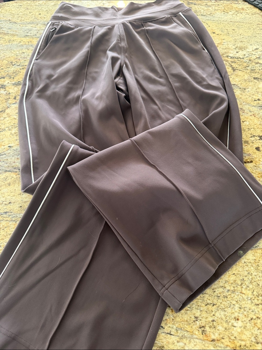 Athleta women Dark Brown Jogger Pants with White Side Piping